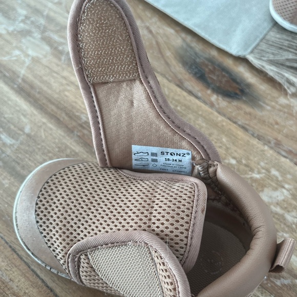 Stone toddler shoes GUC size 18-24 mos - Picture 2 of 3